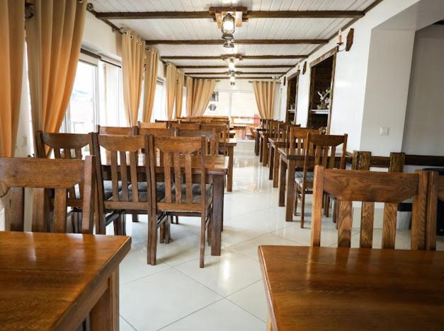 Greku Hotel Μπούκοβελ Εξωτερικό φωτογραφία